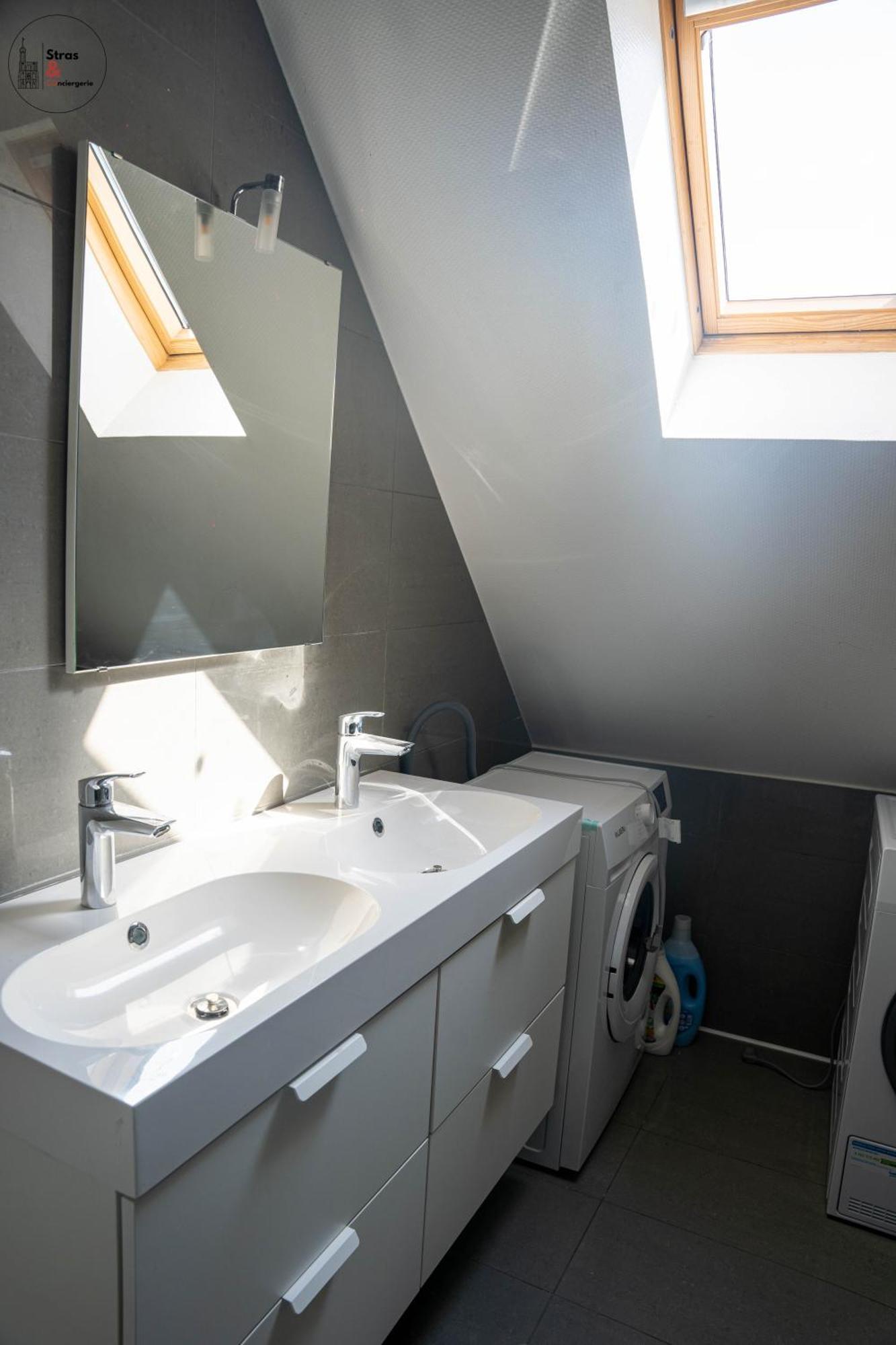 Appartement Spacieux Neudorf, สตราสบูร์ก ภายนอก รูปภาพ